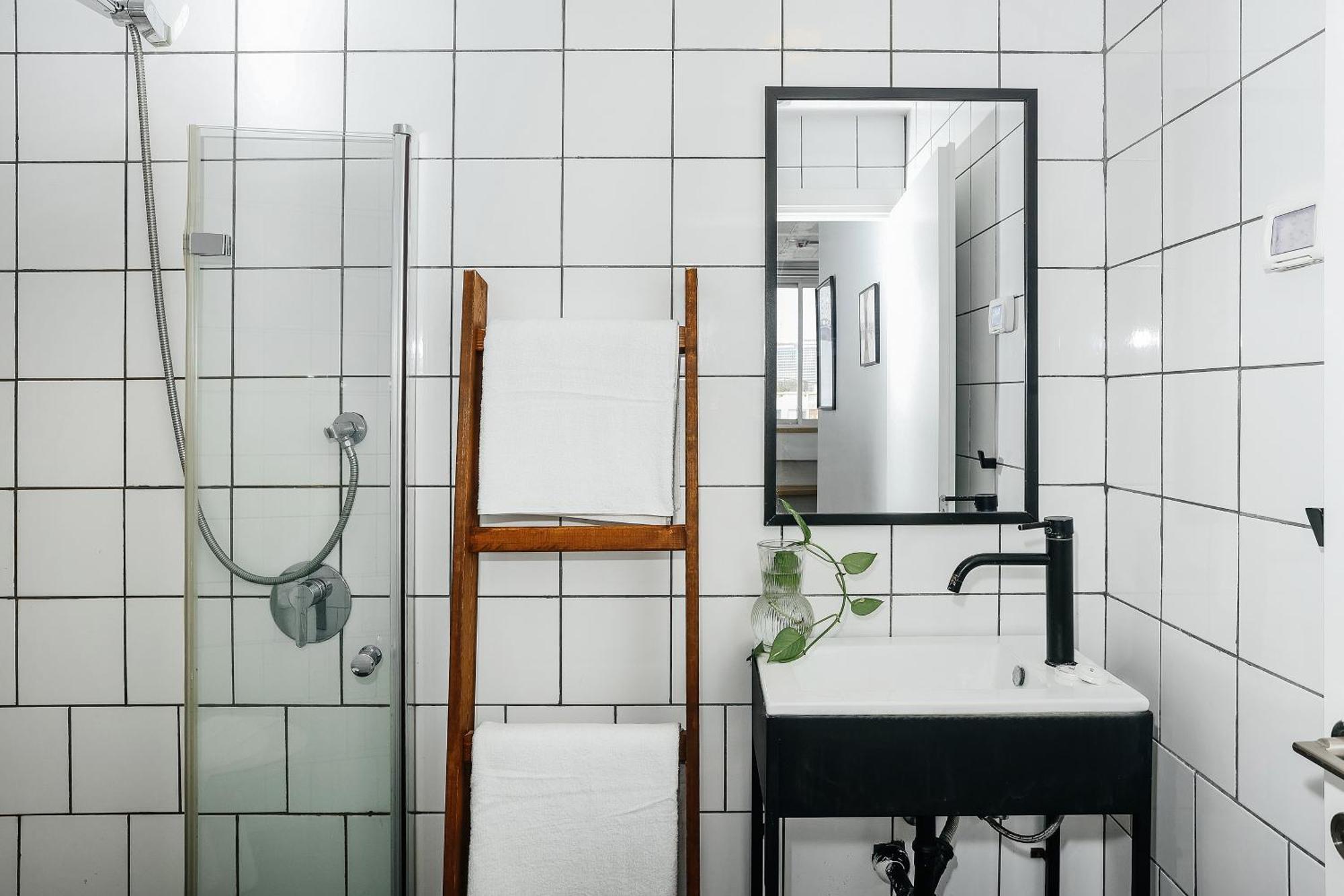 Domus Metro Hotel Tel Aviv Room photo